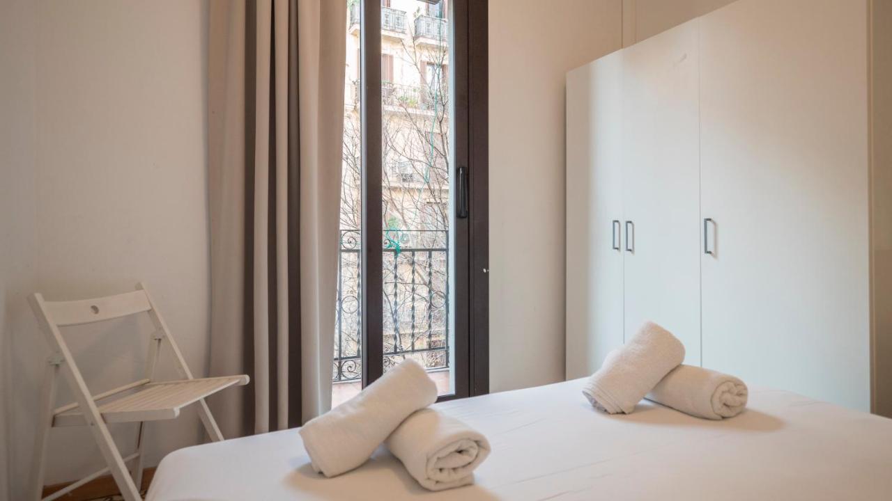 Apartamento De 3 Dormitorios Barcellona Esterno foto