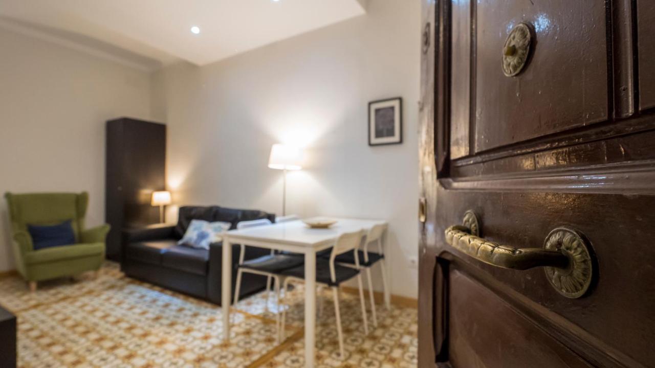 Apartamento De 3 Dormitorios Barcellona Esterno foto